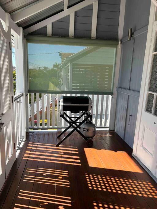 Entire Upper Floor 1 Bedroom Brisbane Exterior foto